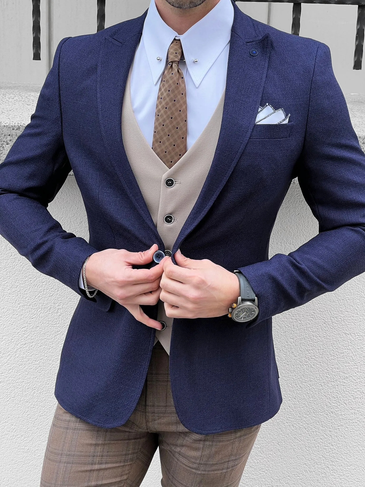 Slim Fit Pointed Collar Navy Blue Jacket